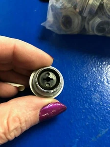 Receptáculo de micrófono de un solo contacto hembra Amphenol 80C vintage de nuevo de lote antiguo - Imagen 1 de 4
