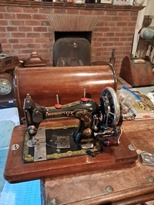 Máquina de coser Bradbury Family VS circa 1894 excelente con estuche impresionante - Imagen 1 de 20