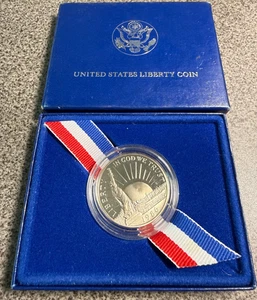 1986-S STATUE LIBERTY COMMEMORATIVE PROOF CLAD HALF DOLLAR IN CAPSULE WITH BOX - Picture 1 of 3