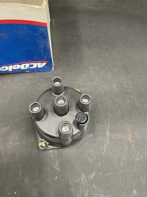 Tapa de distribuidor AC Delco # E354A (1988-1991 Toyota Camry, 1990-1991 Lexus ES250) Foto 1 de 4