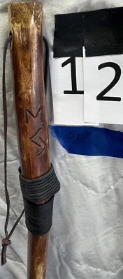 bastão de caminhada madeira esculpido à mão, 49”@ mão, 59” geral “proteção”, “sucesso” - Imagem 1 de 2