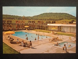 POSTCARD HOLIDAY INN CAVE CITY KENTUCKY  UNPOSTED DEXTER PRESS - Picture 1 of 2