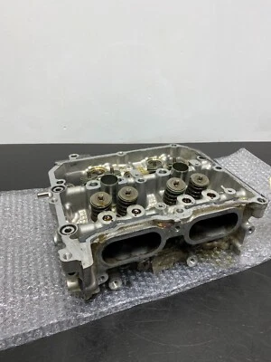 Subaru BRZ 2017 OEM pasajero derecho culata con válvulas y resortes usado Foto 1 de 4