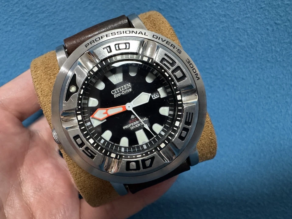 Citizen B873-S057892 Date Divers Professional 300m Eco-Drive * Para piezas * Foto 1 de 4