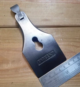 Tapa de palanca de avión Sargent vintage 23/8" EE. UU. herramientas manuales antiguas para carpintería tienda de 2 3/8" - Imagen 1 de 2