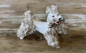 Vintage glazed ceramic dog figurine poodle white gold spaghetti unmarked 1950's - Picture 1 of 9