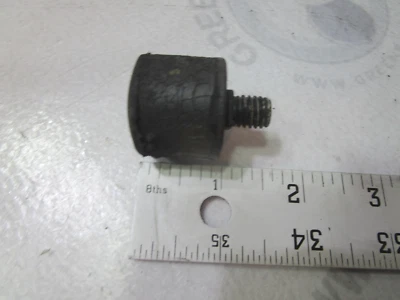 0316478 Carcasa de escape lateral inferior montaje de goma Evinrude Johnson 18-25 HP 316478 Foto 1 de 3