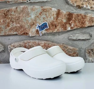 Crocs Mercy Work Clog Off White / White Women's Size 10 Nurse Comfort  - Picture 1 of 13