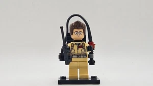LEGO minifigure Dr. Egon Spengler gb001 w Proton Pack 21108 Ghostbusters Ecto-1 - Picture 1 of 5