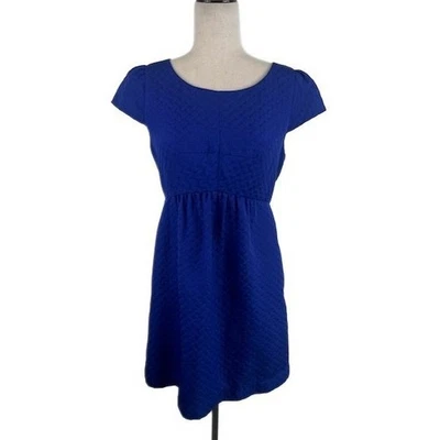 HD in Paris Dress Women's Size 6P Blue Quilted A-Line Short Sleeve Scoop Neck - Image 1 of 4