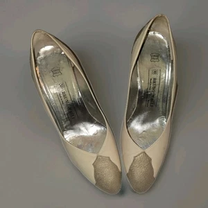 Zapatos de salón de cuero beige de colección Bruno Magli Italia 9B 3" tacón malla dorada punta diseñador - Imagen 1 de 9