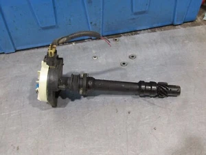 1996-2005 Oldsmobile Bravada Blazer OEM distributor (no cap) 99 00 01 02 03 04 - Picture 1 of 4