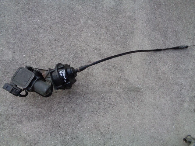 Nissan 300ZX 1990 actuador regulador de velocidad control de crucero no turbo con cable OEM Foto 1 de 4