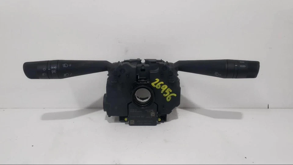 28408593 Commande Autoradio pour OPEL COMBO D Cargo L1H1 2,2t 2017 3668071 - Photo 1/4