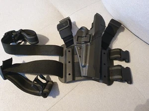 BLACKHAWK! Holster Lvl3 Beretta 92/96/M9 Rechts Tiefziehholster Serpa Drop Leg - Picture 1 of 7
