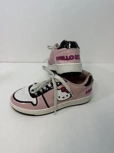 Hello Kitty Women’s Sz 7 Shoes Sneakers Black Pink White Skate - Picture 1 of 15