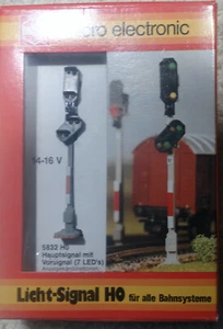 Busch 5832 (H0 Gauge) Main/Pre-Signal + Original Packaging (Unused) - Picture 1 of 2