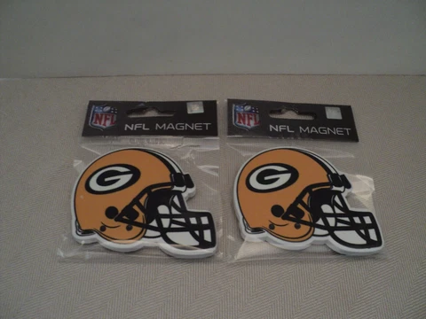 Green Bay Packer Magnets - Set of 2 - Still Sealed Cover