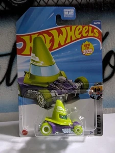Hot Wheels 1:64 HW Metro Cone Shaker (Green) - Picture 1 of 1