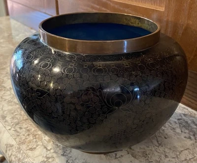 ANTIQUE  CLOISSONE VASE ENAMEL ON BRASS BLACK WITH GOLD DESIGN BLUE BOTTOM - Image 1 of 4