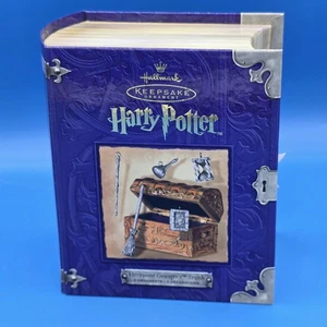 READ Vintage Hallmark Harry Potter Hermione Granger Trunk Ornament Set 2001 - Picture 1 of 7