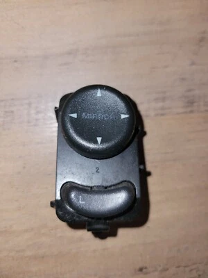 Chrysler 300M Concorde-Intrepid Power Mirror Switch Front Driver Side OTA55DX9AA - Image 1 of 2