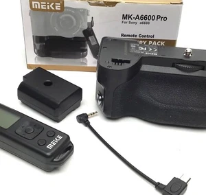 Meike A6600 Pro Vertical Battery Grip With 2.4G Wireless Remote For Sony A6600 - Picture 1 of 2