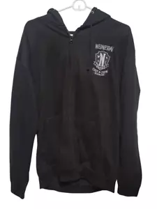 Wednesday Adams Cast & Crew Temporada 1 Sudadera con Capucha Negra Para Hombre L Raro Encontrar - Imagen 1 de 4