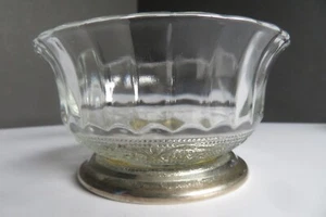 VINTAGE Ornate Glass Bowl With Infused Metallic Base & Ornate Golden Underplate - Picture 1 of 23