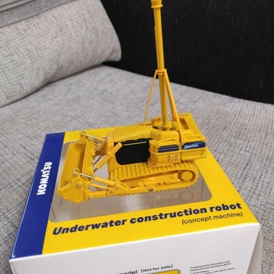 Komatsu Underwater construction robot (concept machine) Scale 1:87 Diecast Model - Image 1 of 3