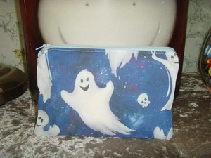 NEW 18cm x 11cm ZIP COSMETIC purse SPOOKY HALLOWEEN GHOST PRINT BLUE WHITE - Picture 1 of 4