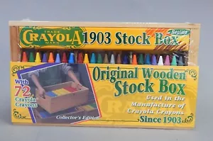 Scatola Stock Legno Pastello Crayola 72p Nuova 1903 c1997 Edizione da Collezione - Foto 1 di 3
