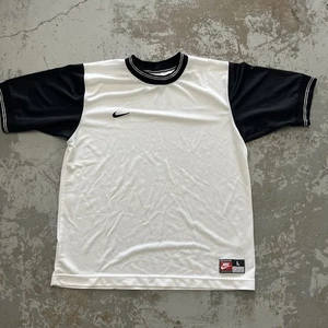 Camiseta deportiva vintage Nike grande hecha en EE. UU. ropa de calle años 90 estilo - Imagen 1 de 8