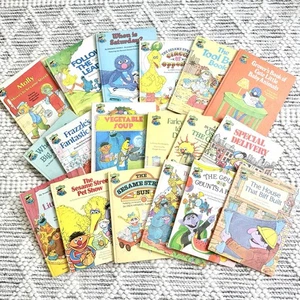 Lot Of 18 Vintage SESAME STREET Book Club Hardcover Books 1980's BOOKS Fun Read - Picture 1 of 11