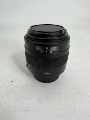 Lente de enfoque automático Yongnuo Digital YN 50 mm F1,4 para cámara Canon negra Foto 1 de 4
