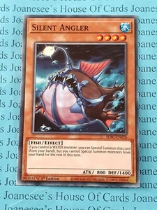 Tarjeta Silent Angler SDFC-EN026 Yu-Gi-Oh 1a edición - Imagen 1 de 3