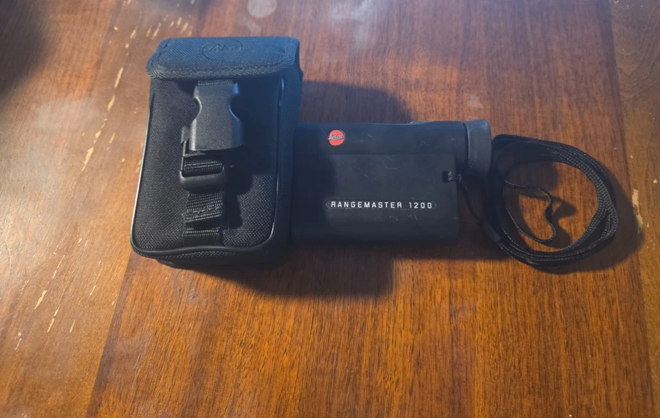 Leica Compact Rangemaster 1200 Yards Scan Mode Laser Rangefinder 7x Black - Image 1 of 1