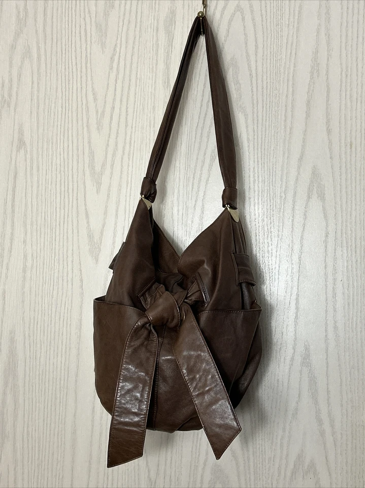 kooba Vintage Hobo Bohemian Shoulder Bag Bucket Purse Pleated Brown Leather - Image 1 of 4