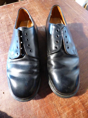 Dr. Martens Air Wair 4-Loch Halbschuhe ohne Kappe UK 6 EU 39 mit Gebrauchsspuren - Bild 1 von 4