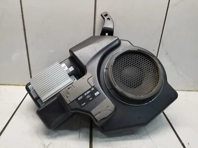 2010 LINCOLN MKT SUBWOOFER IN BOX W/ AMPLIFIER - Image 1 of 3