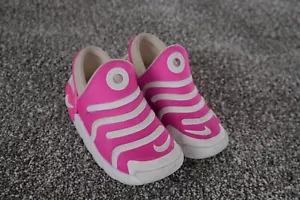 Nike Dynamo 2 EasyOn Girls 5C Pink White Slip On Toddler Sneakers - Picture 1 of 6