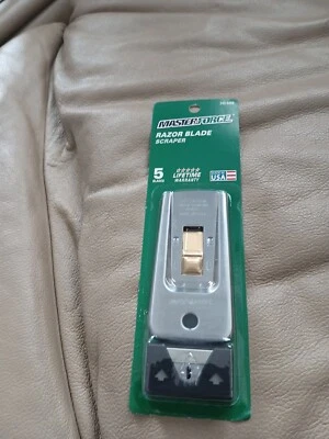 Heavy Duty MasterForce Metal Razor Blade Scraper w/ 5 Blades - Image 1 of 2