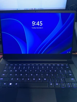 Razer Blade 14" (1TB SSD, AMD Ryzen 9 6000 Series, 4.90 GHz, 16GB, GeForce... Foto 1 de 4