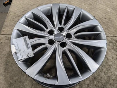 Rueda delantera 19x8-1/2 compatible con 17-20 G80 760285 Foto 1 de 4