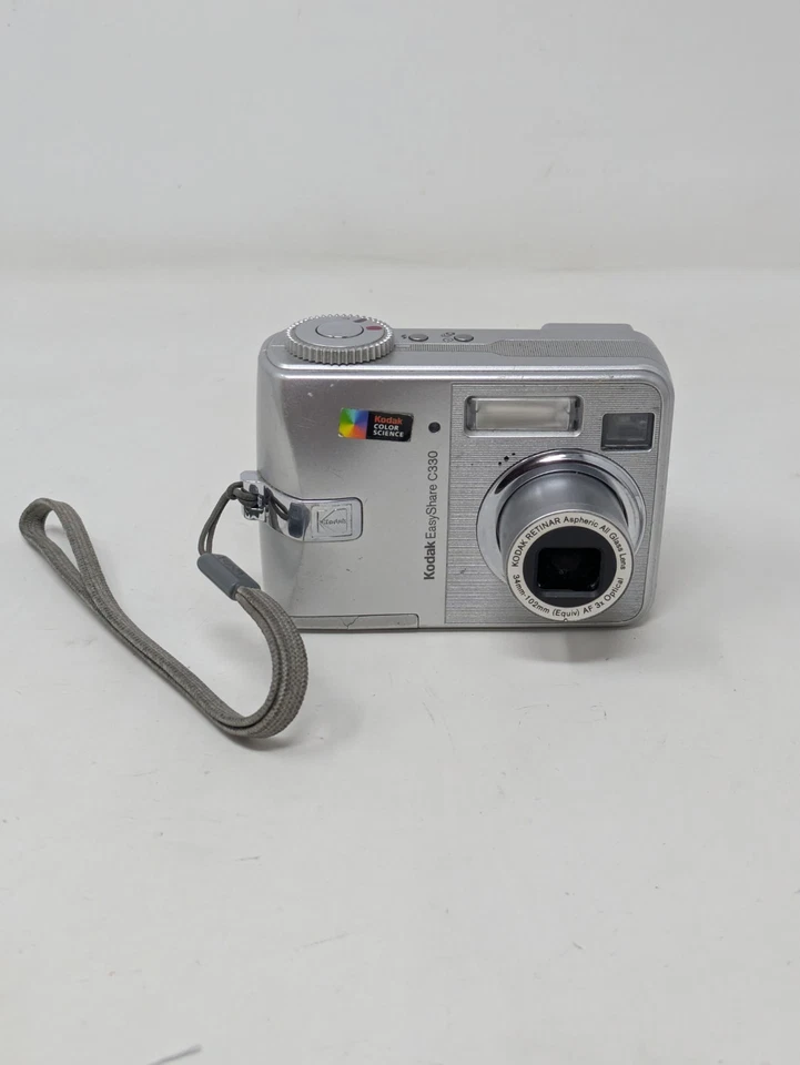 Kodak EasyShare C330 Digital Camera 4.0MP, 3X Zoom, Silver - Image 1 of 4