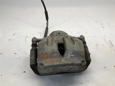 Pinça de freio dianteira esquerda 15-23 Mercedes-Benz C300 2.0L T - Imagem 1 de 4