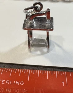Simpson Sterling Silver Sewing Machine Table Charm 3D Vintage Seamstress - Picture 1 of 5