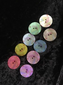 Italian Shell Patterned Buttons 28mm 9 Colours SEHLBACH & WHITING - Picture 1 of 19