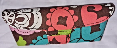 Vera Bradley Eyeglasses Sunglasses Holder Lola - Image 1 of 4