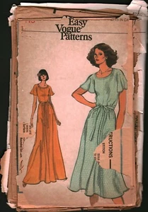 9430 Vintage Vogue Nähmuster Misses 1970er Jahre lose Passform ausgestelltes Kleid einfach - Bild 1 von 2